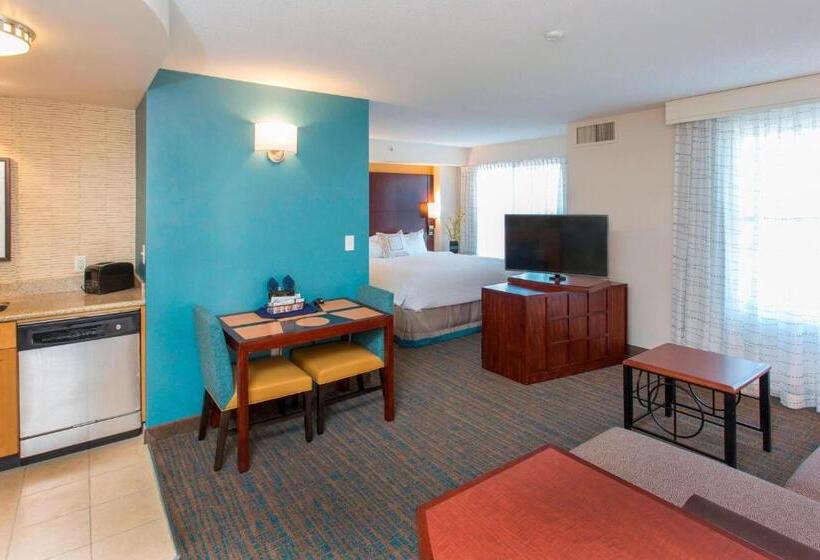 هتل Residence Inn By Marriott Moncton