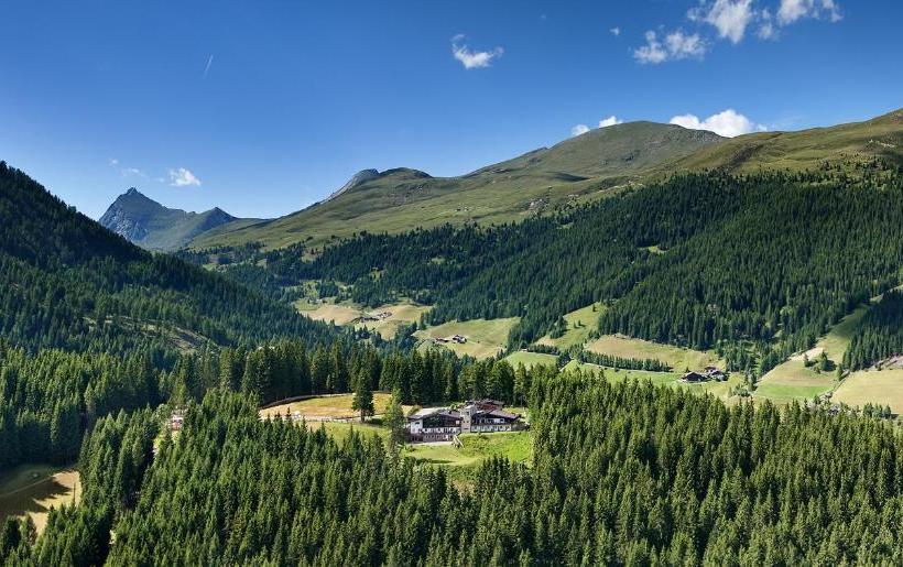ホテル Terra  The Magic Place Relais & Chateaux