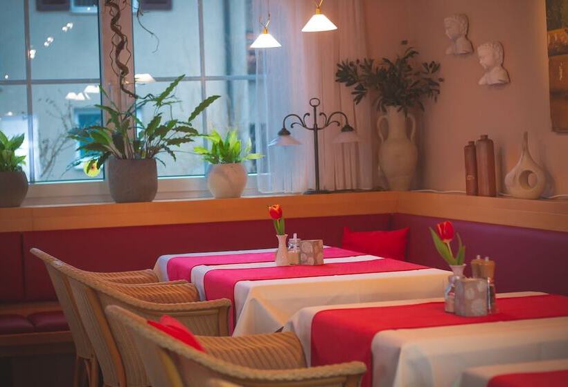 Отель Alpenrose