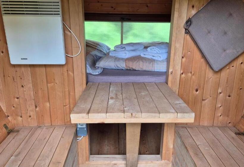 Mini Hotel übernachten Im Gurkenfass