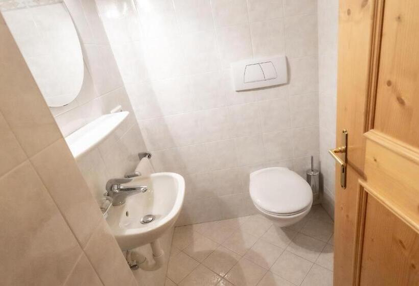 اقامتگاه Appartements Eppanerhof