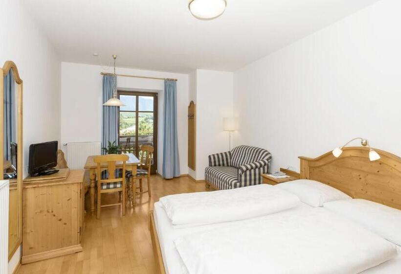 اقامتگاه Appartements Eppanerhof