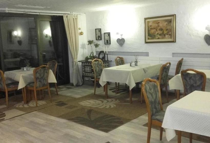 Top Hotel Garni, Modus Hotelbetriebe Gmbh