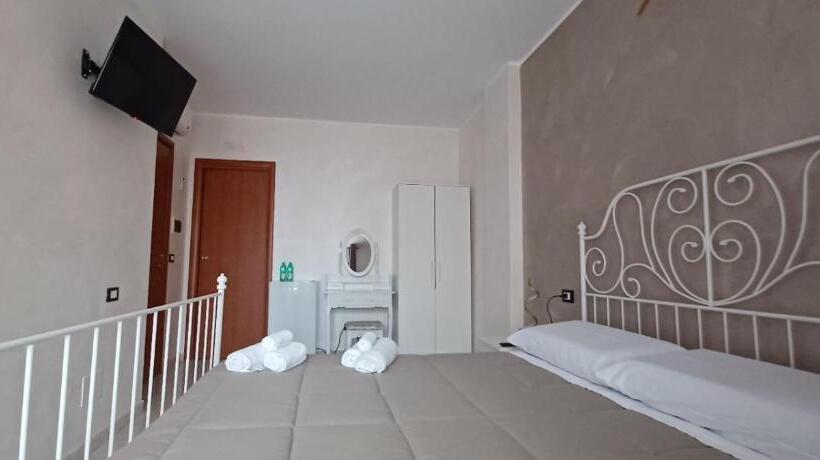 مبيت وإفطار Affittacamere Da Rocco