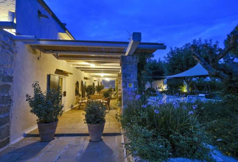 مبيت وإفطار Masseria Li Capperi