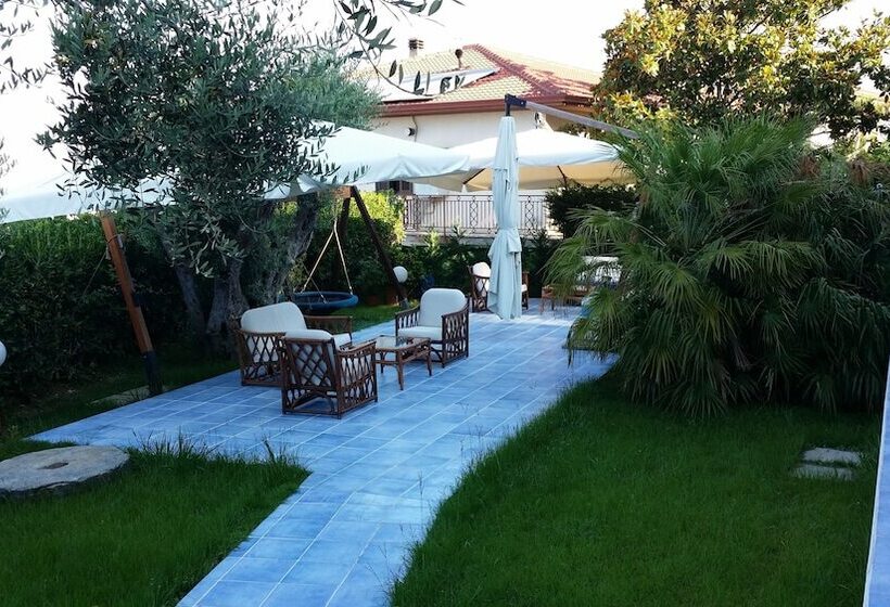 مبيت وإفطار Villa Betta