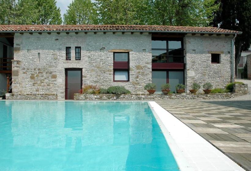 مبيت وإفطار Villa Dragoni