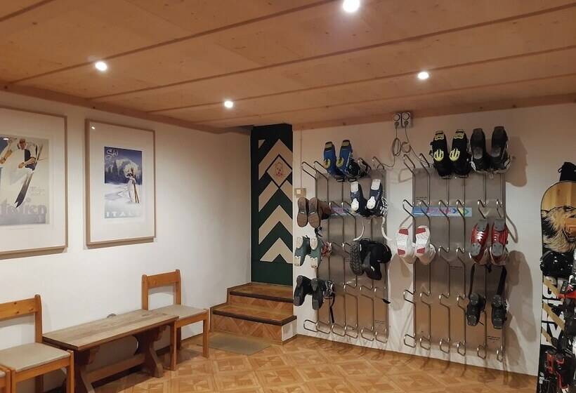 هتل Albergo Majorka