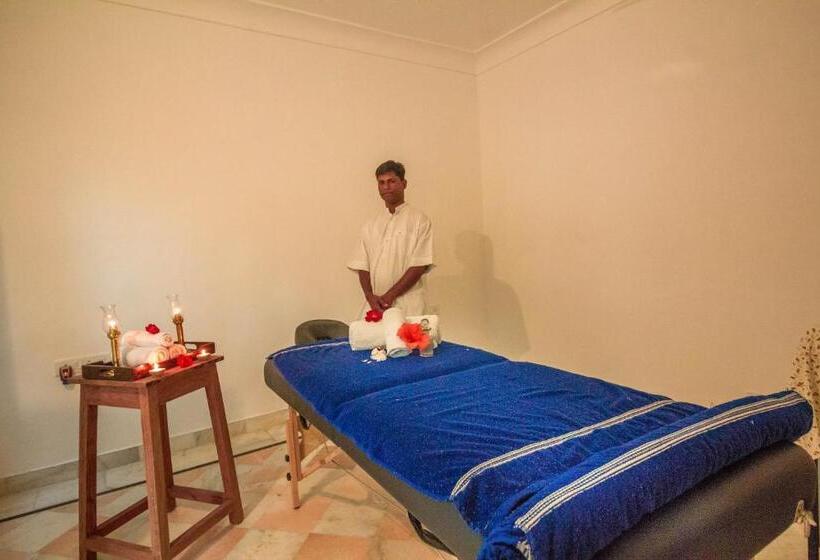 Hotel Dev Shree Deogarh