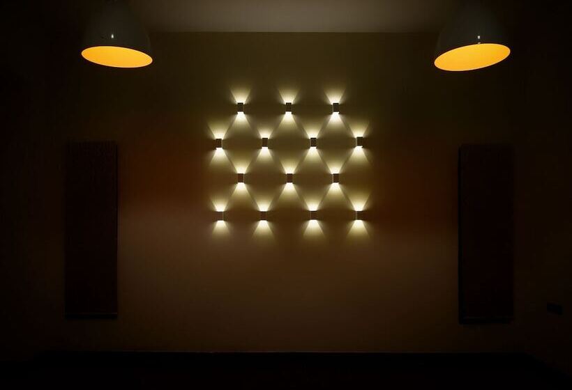 هتل Priyadarshini Pride