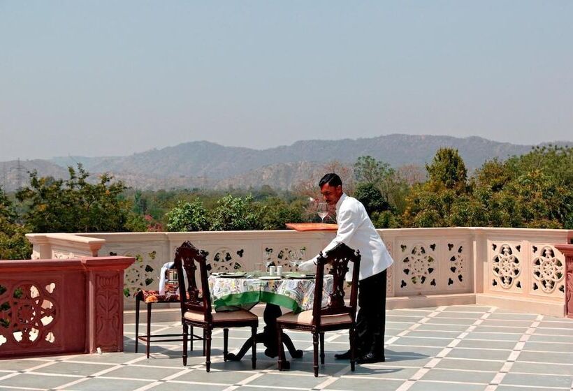 منتجع Khas Bagh