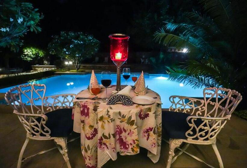 منتجع Khas Bagh