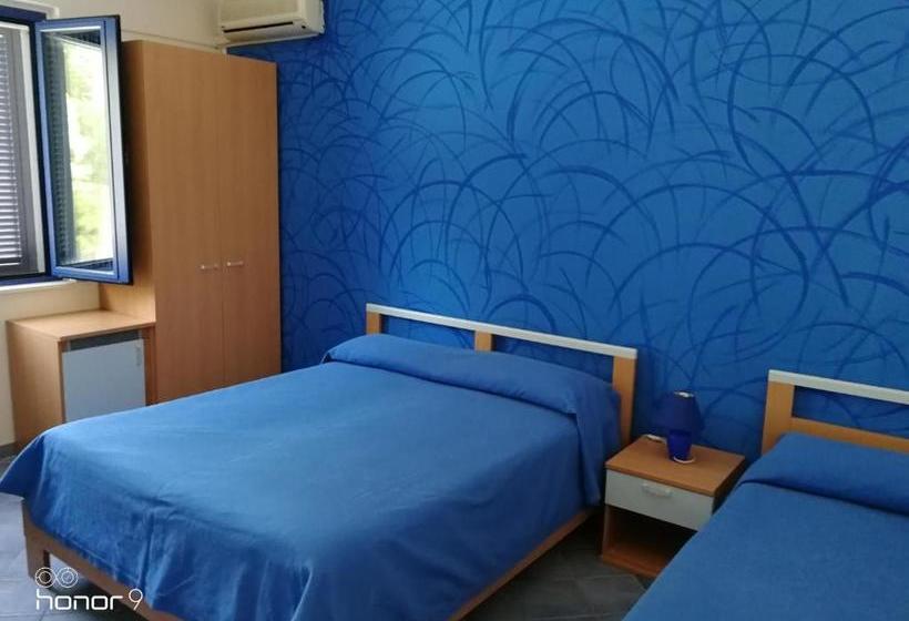 Bed And Breakfast Delfino Blu