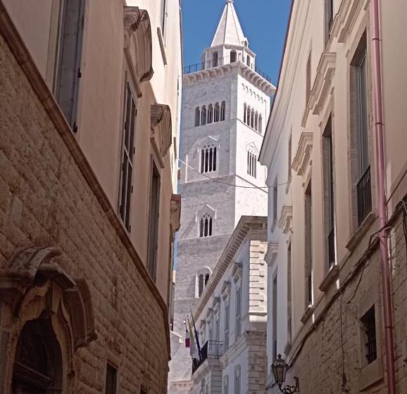 تختخواب و صبحانه Il Moretto