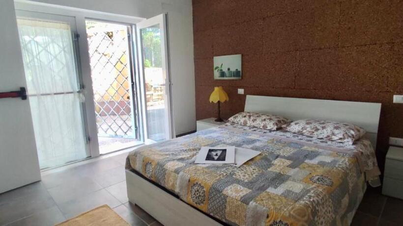 ベッドアンドブレックファースト Villa Montemma