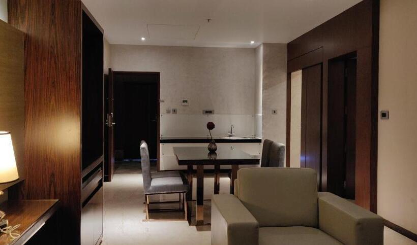 Uva Meridian Bay Resort & Spa