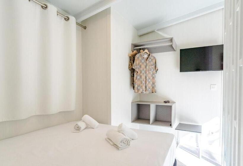 فندق Costa Del Sol Glamping Village