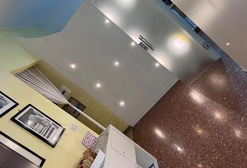 تختخواب و صبحانه Casa Riri