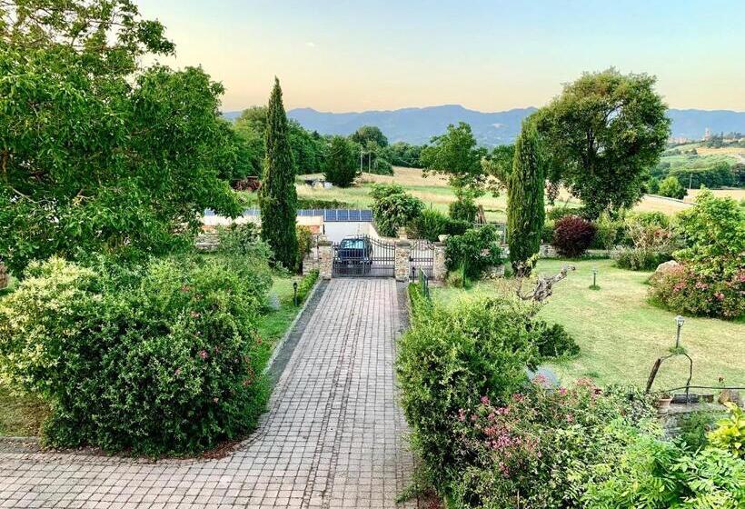 مبيت وإفطار La Corte Di Ronzano