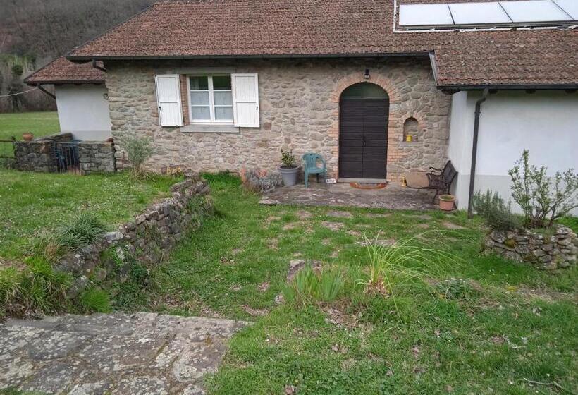 ベッドアンドブレックファースト Locanda Di Campagna
