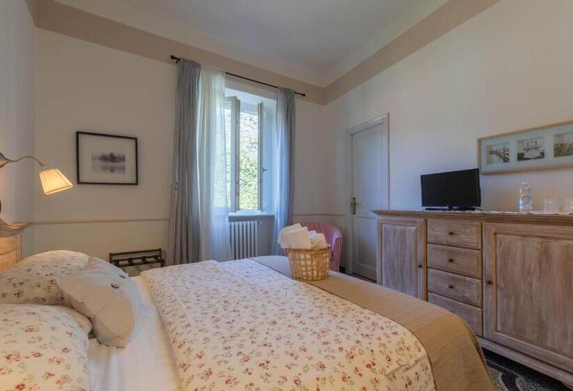 مبيت وإفطار Villa Salvarezza