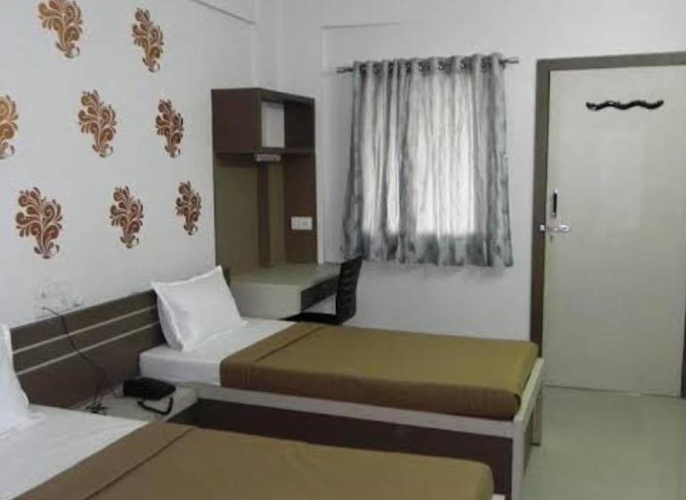 فندق Divya Jyot Residency Bhuj