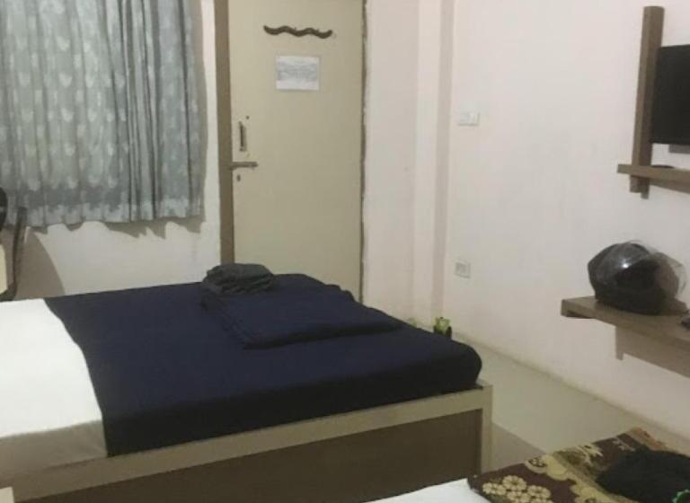 فندق Divya Jyot Residency Bhuj