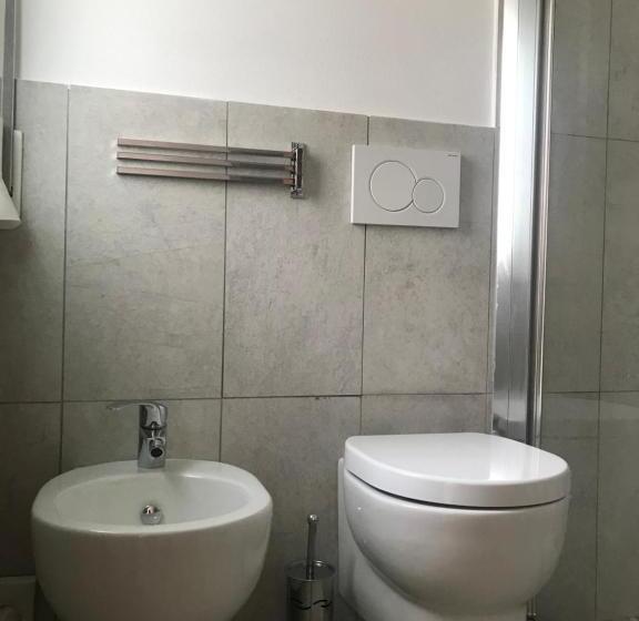 هتل Moderno   Bed & Breakfast