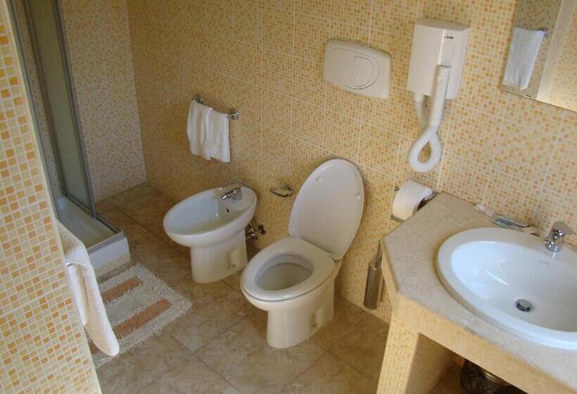 فندق Ristorante111