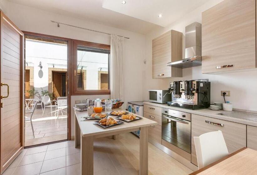 فندق Lido Marini Rooms