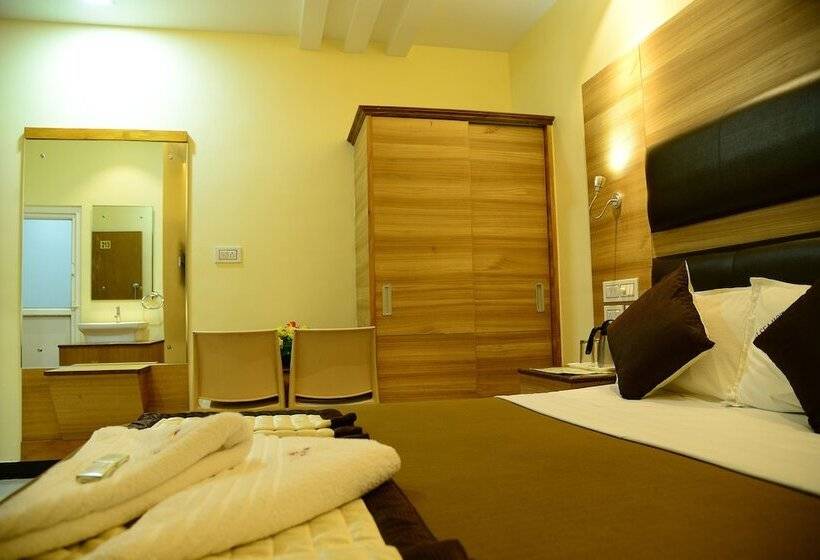 בית מלון כפרי Tri Sea