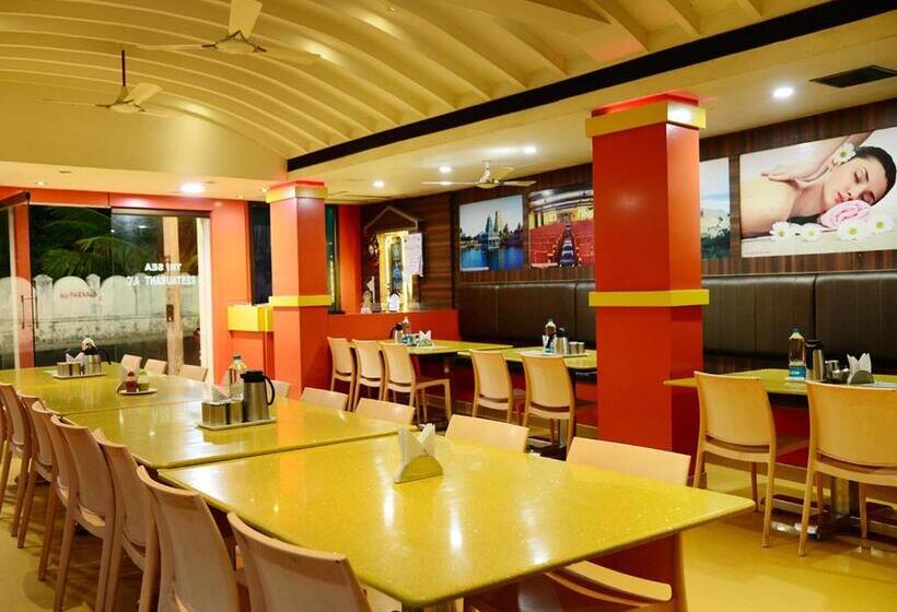 בית מלון כפרי Tri Sea