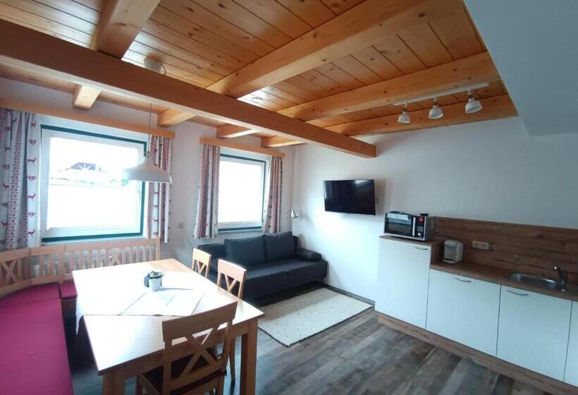 مبيت وإفطار Haus Ofner Am Kreischberg