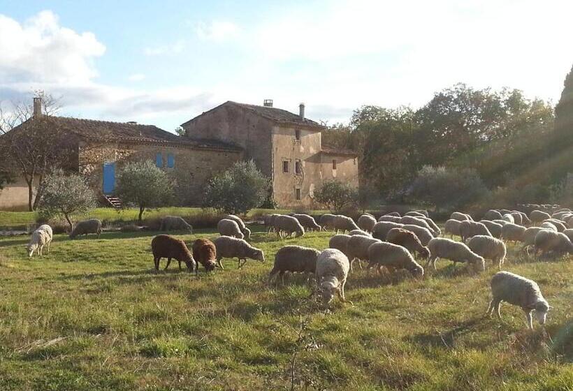 مبيت وإفطار Le Mas Saint Jacques