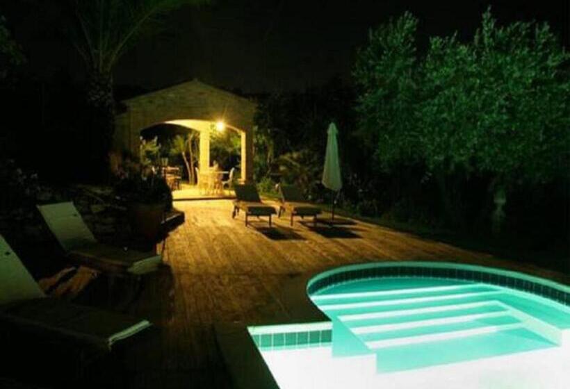 مبيت وإفطار Villarondanella