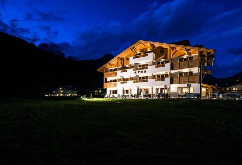فندق Golden Park Resort