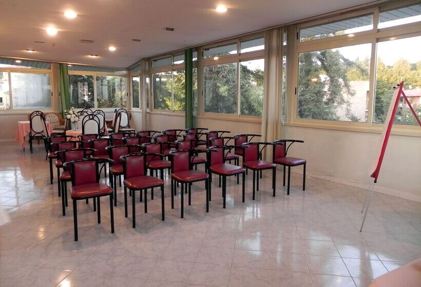 فندق Villa Robinia