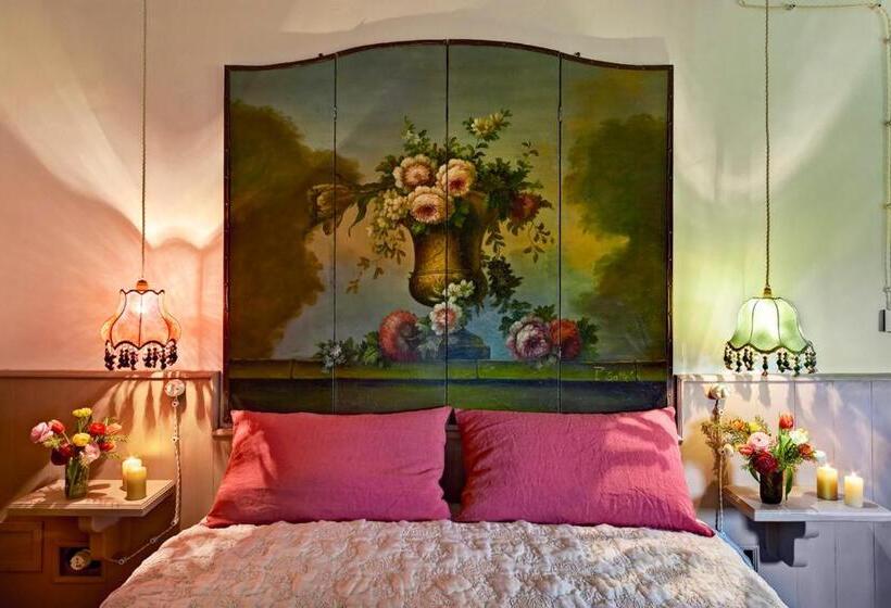Bed and Breakfast Corte Della Maesta Antica Residenza