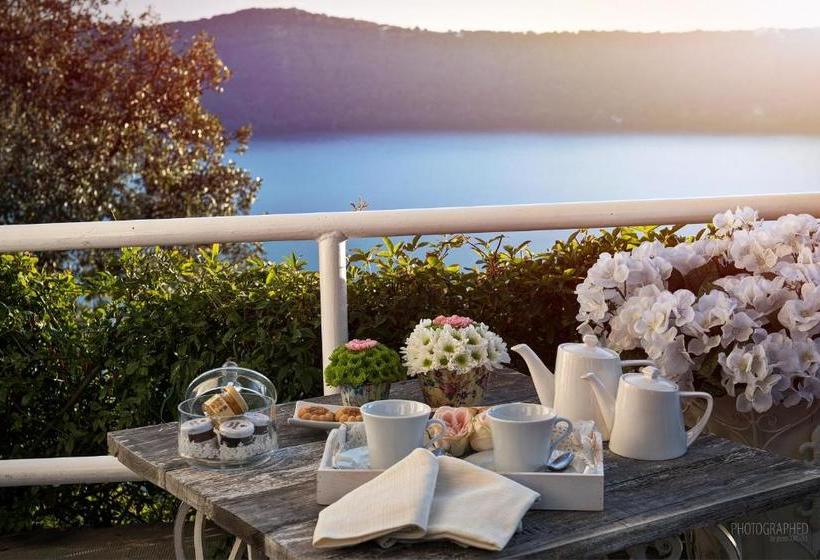 مبيت وإفطار Villa Pocci