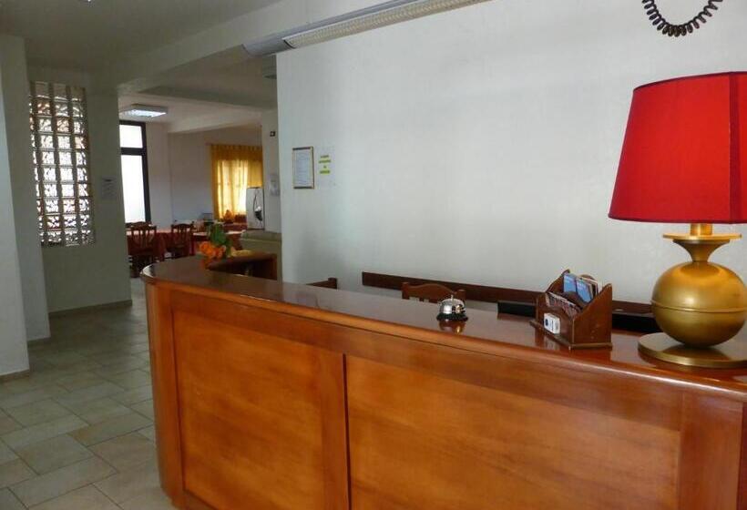 בית מלון כפרי Aurora