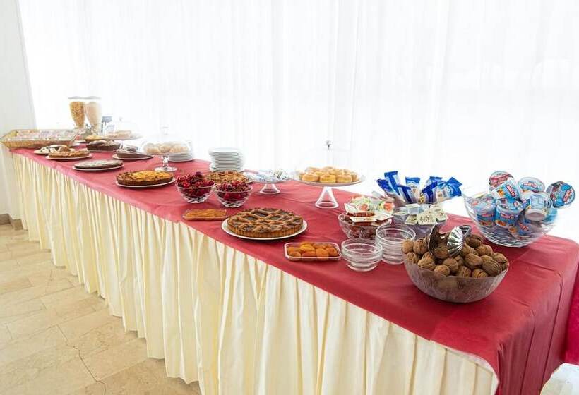 فندق Cormoran Riccione