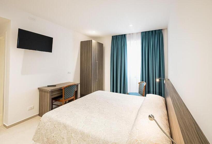 فندق Nuova Grottella