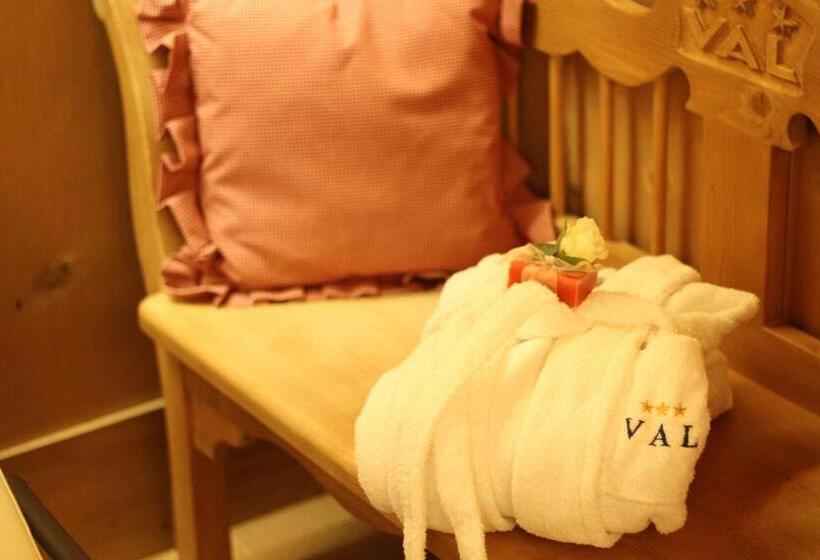 هتل Val