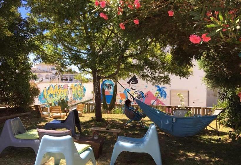 Hospedium Hostel Republica Surf House