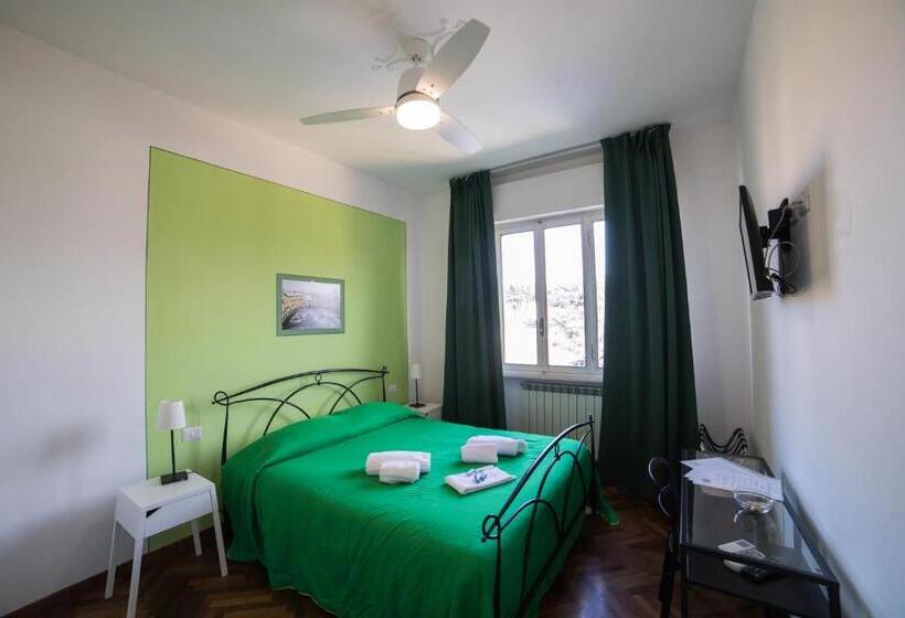 B&b Cento Passi Dalle Mura