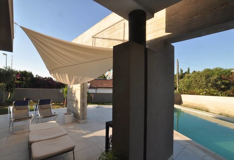 Bed and Breakfast Art House Quartu   Margine Rosso