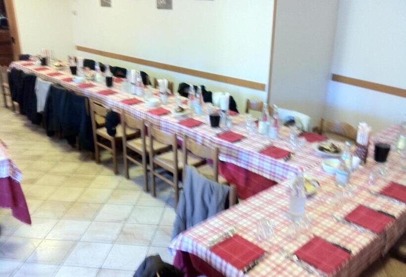 צימר Bar Trattoria Colombina Affittacamere