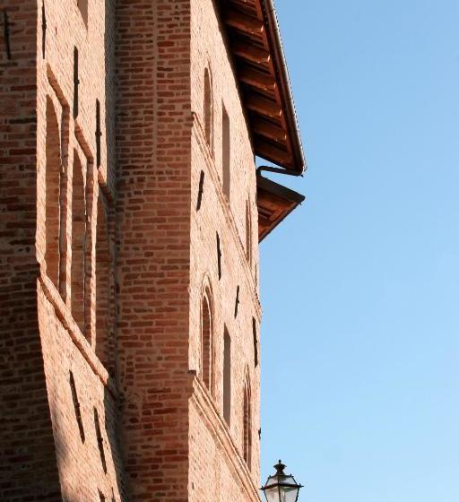 مبيت وإفطار Foresteria Ristorante Conti Roero