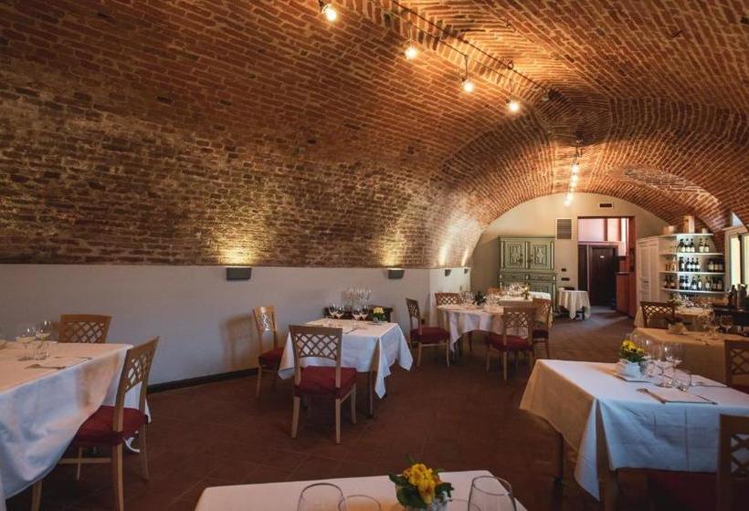 مبيت وإفطار Foresteria Ristorante Conti Roero