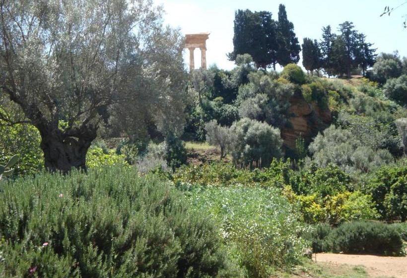 تختخواب و صبحانه Guest House Artemide